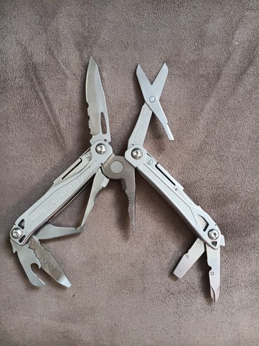 Leatherman wingman 1 - leatherman,